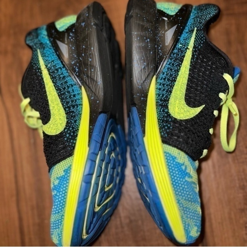 Nike women’s Vibrant Blue and Neon Yellow Sneakers​ - Size 8.5 women’s - Picture 6 of 7